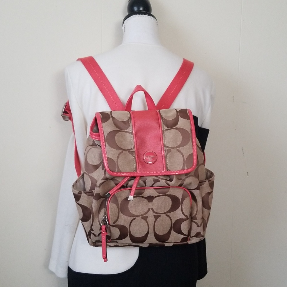 Authentic coach backpack preloved